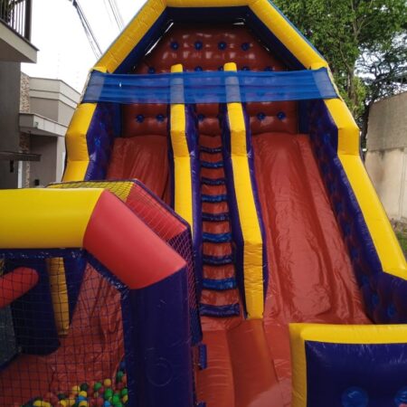 Tobogã Descida Dupla com Piscina de Bolinhas
